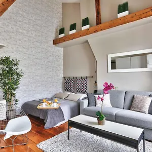 Appartement Lovely Nest Eiffel Tower Bottom, Parijs